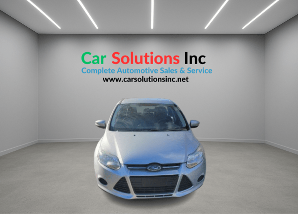 2014 Ford Focus Silver Sedan - Image 6