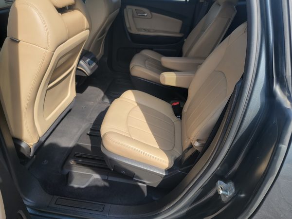 2011 Chevy Traverse LTZ AWD - Image 9