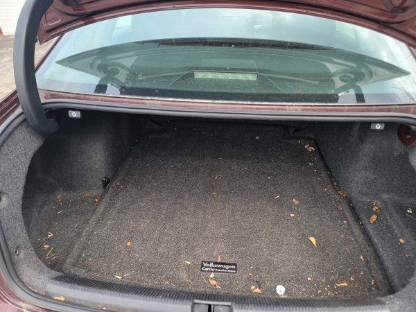 2012 VW Passet SE - Image 11