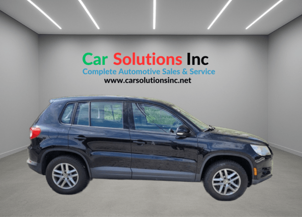 2011 Volkswagen Tiguan - Image 4