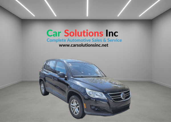 2011 Volkswagen Tiguan - Image 3