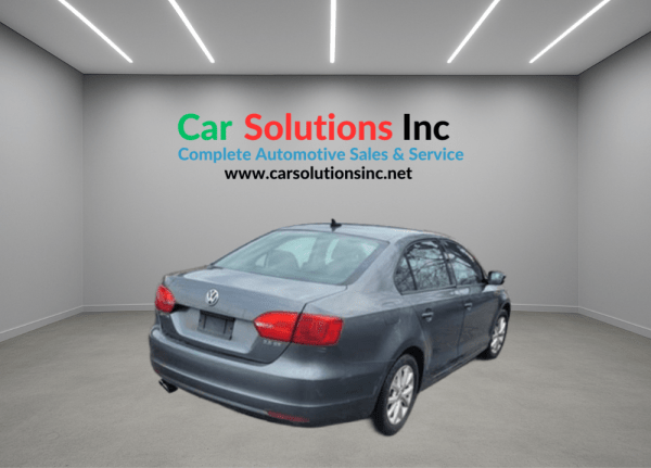 2011 VW Jetta SE - Image 10