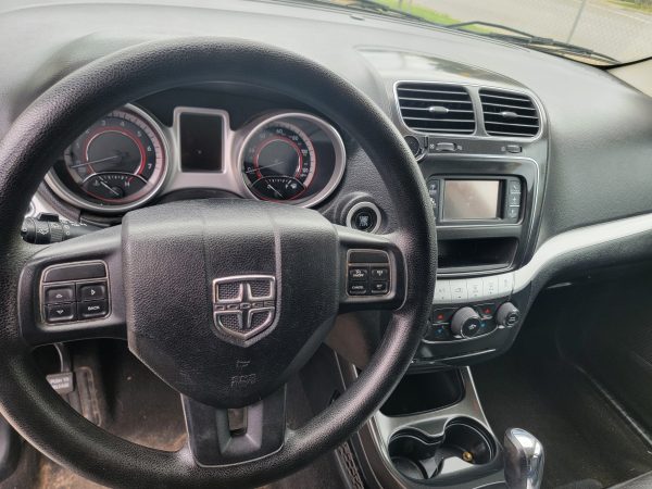 2012 Dodge Journey SE - Image 10