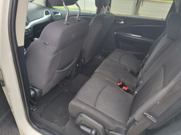 2012 Dodge Journey SE - Image 11