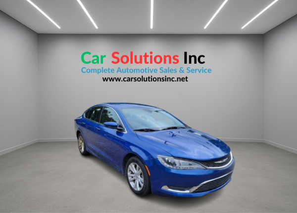 2015 Chrysler 200 Limited - Image 3