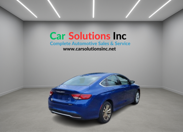 2015 Chrysler 200 Limited - Image 6