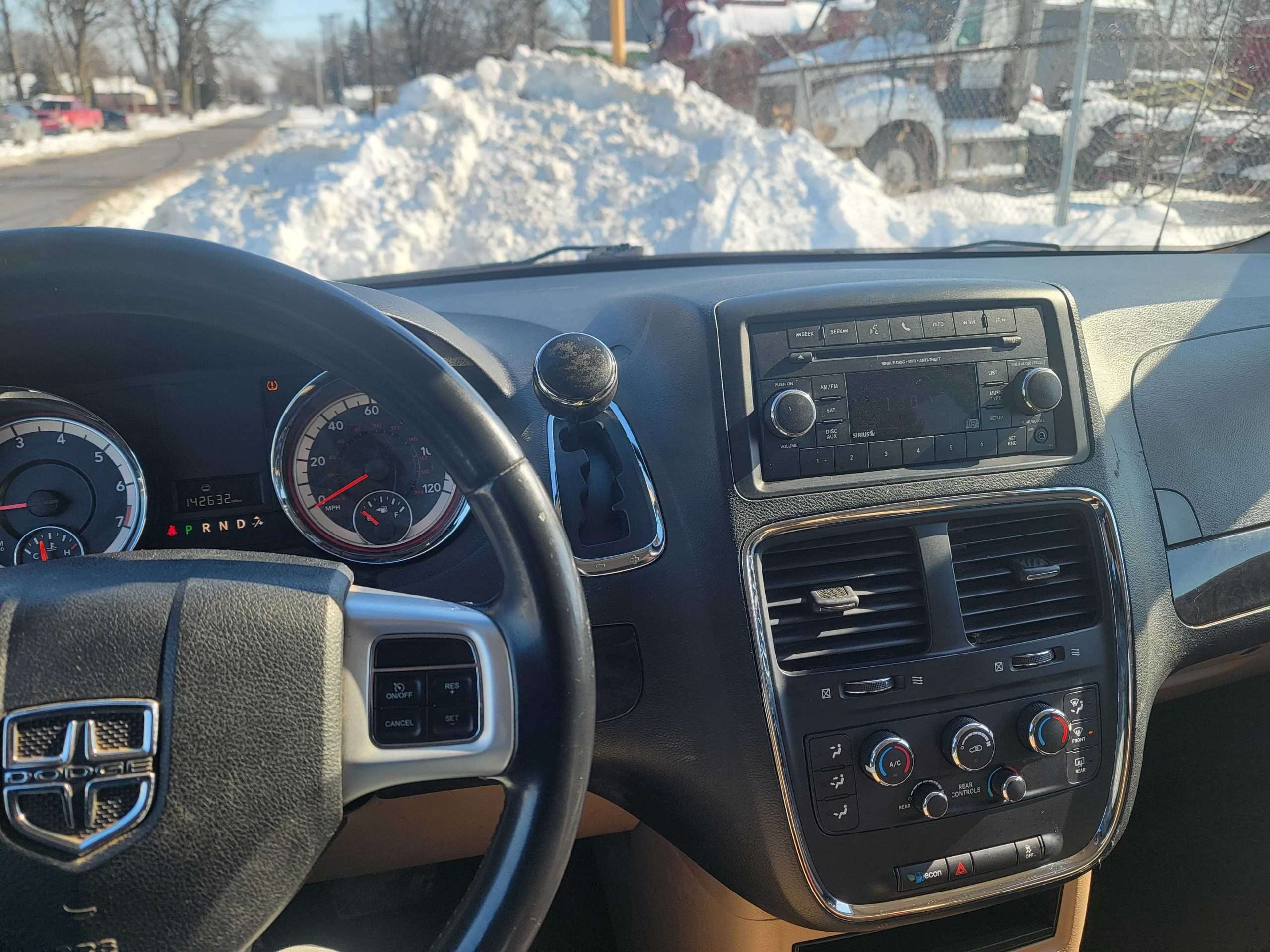 2016 Dodge Grand Caravan SE - Image 10