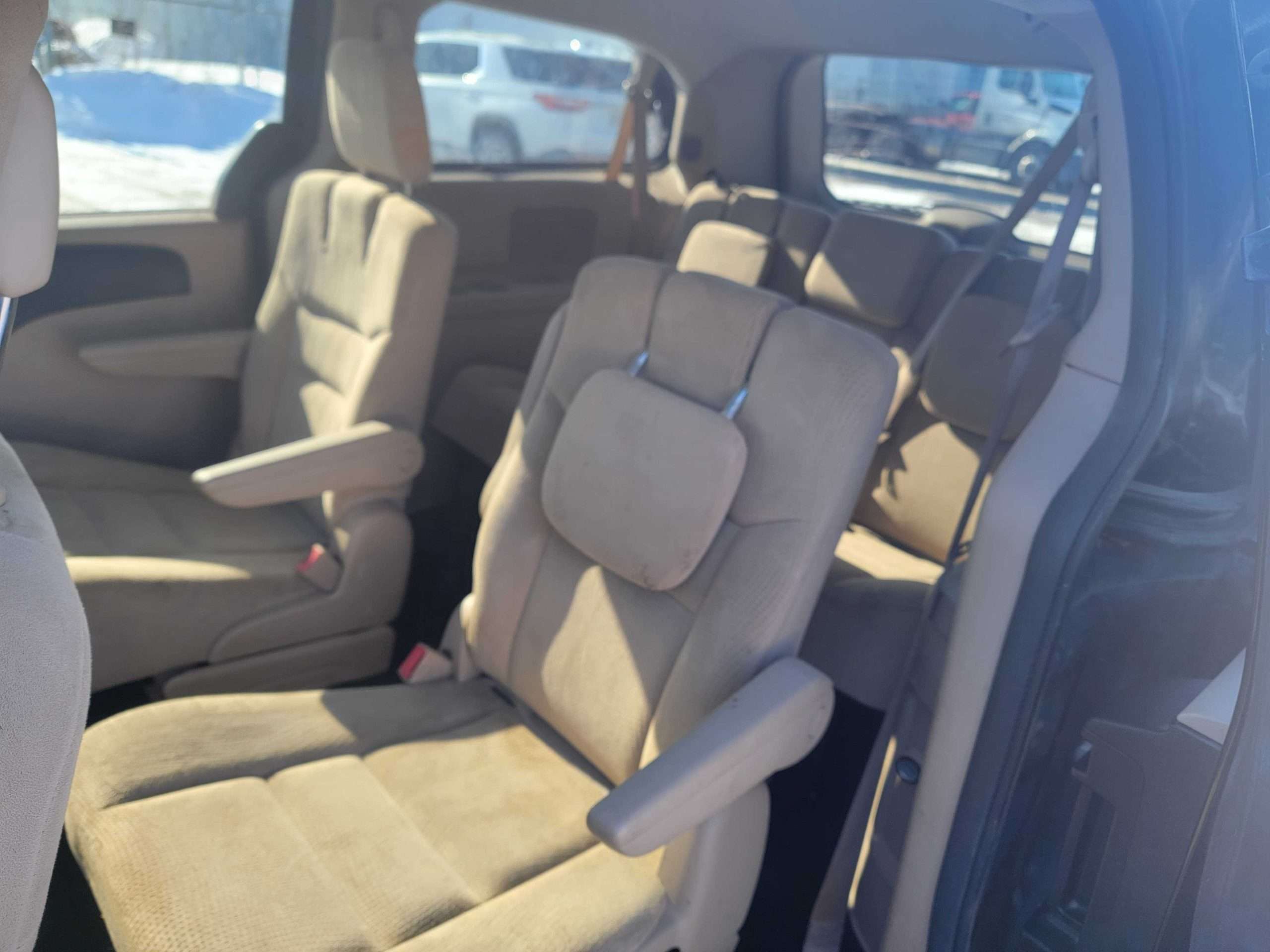 2016 Dodge Grand Caravan SE - Image 15