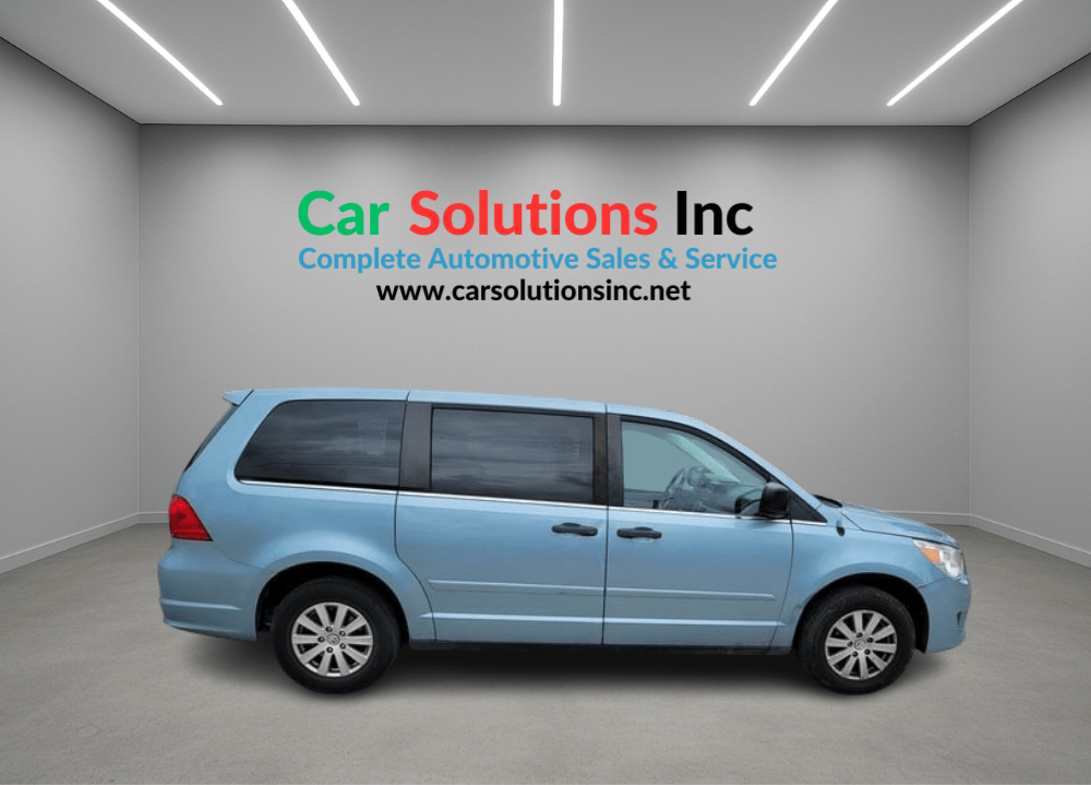 2009 Volkswagen Routan S - Image 4