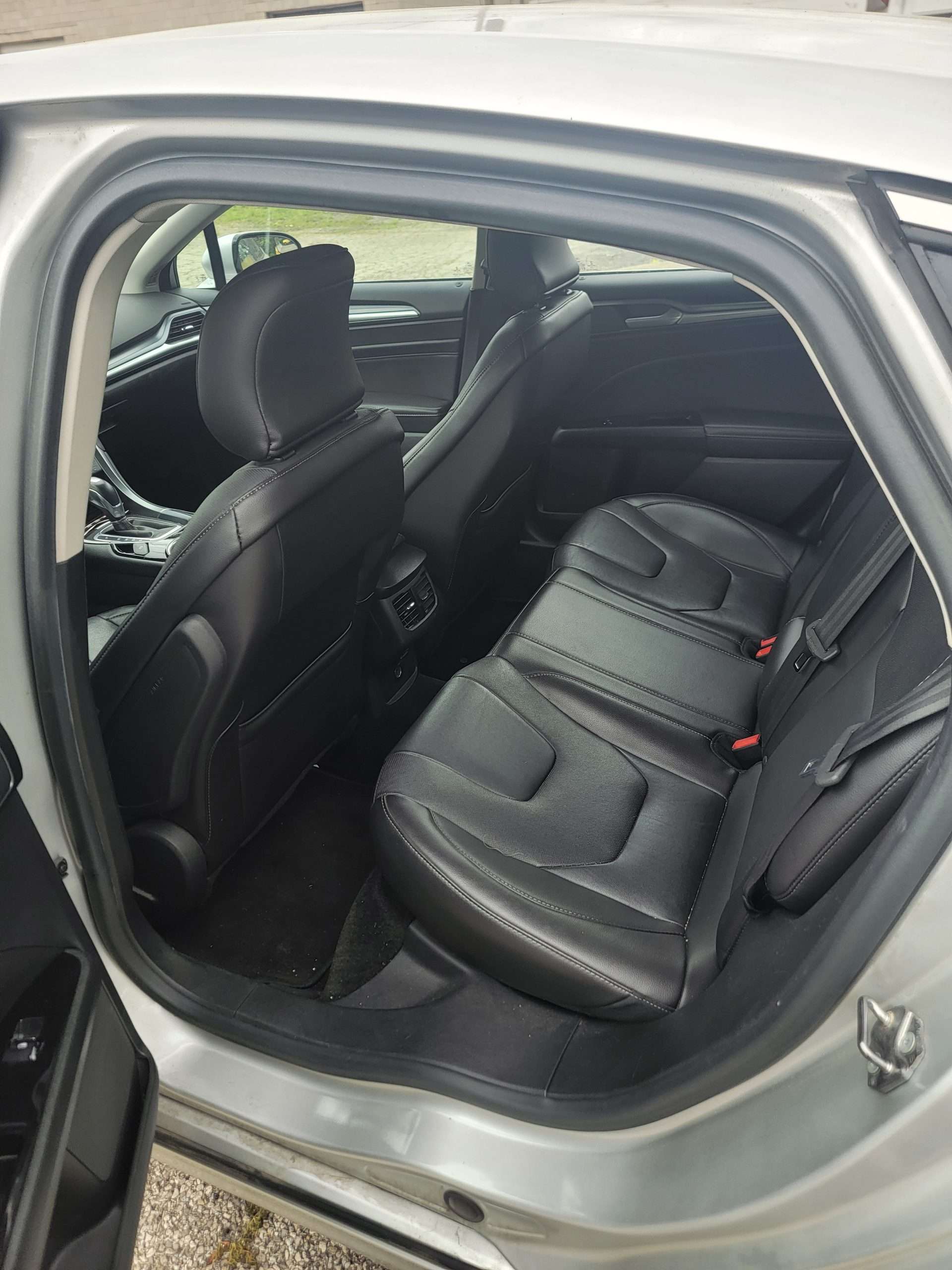 2015 Ford Fusion Titanium - Image 12
