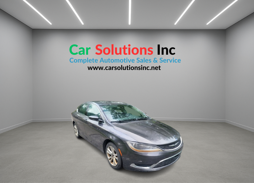 2015 Chrysler 200 - Image 2