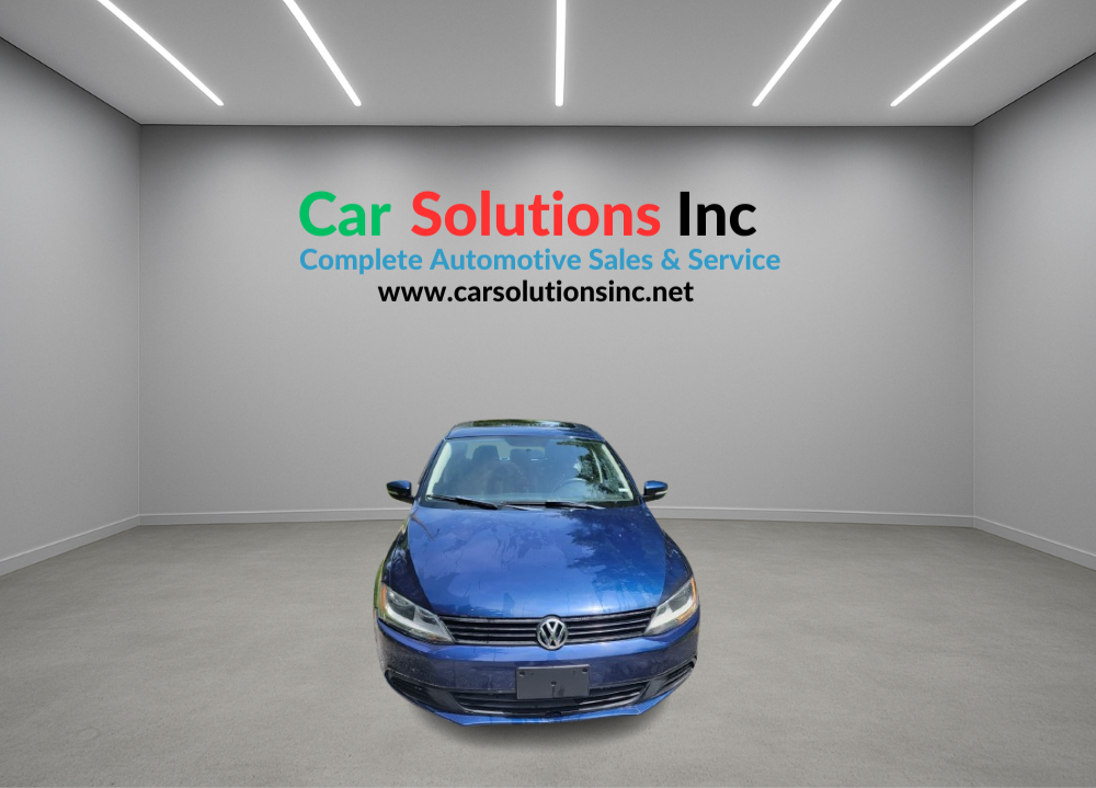 2012 Volkswagen Jetta TDI - Image 2