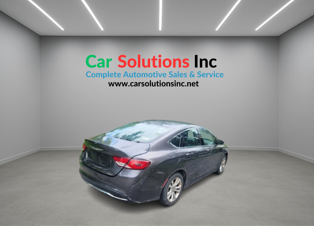 2015 Chrysler 200 - Image 4