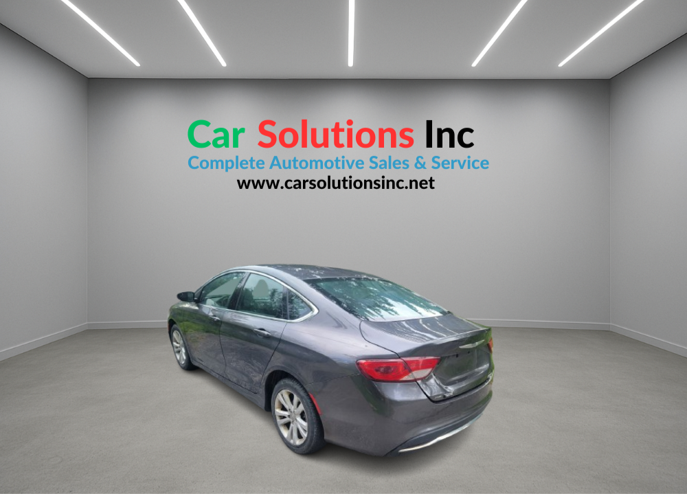 2015 Chrysler 200 - Image 6