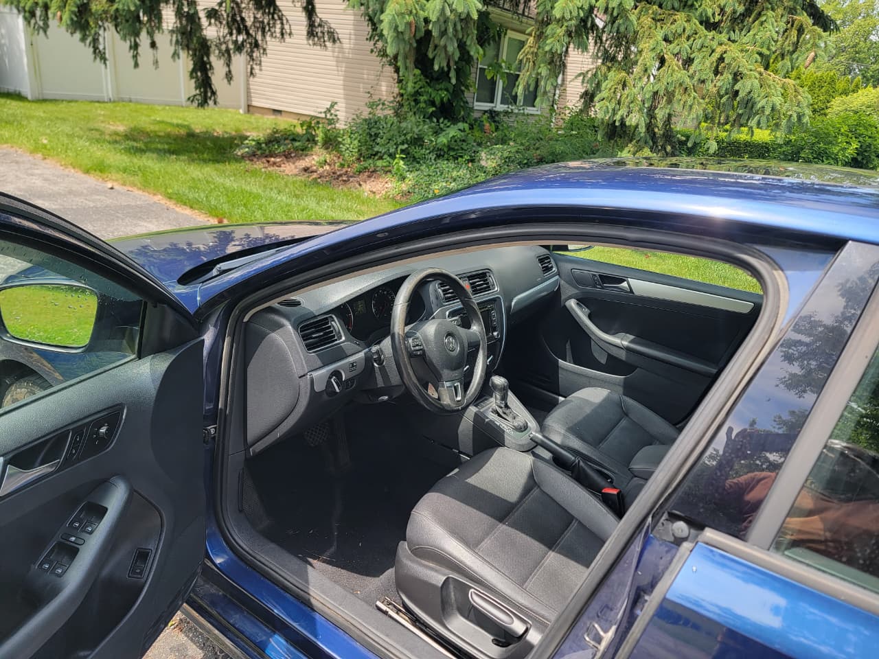2012 Volkswagen Jetta TDI - Image 10