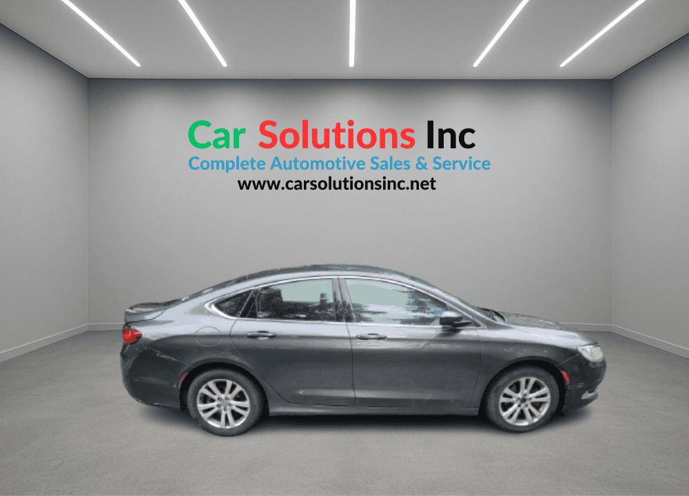 2015 Chrysler 200 Limited - Image 3