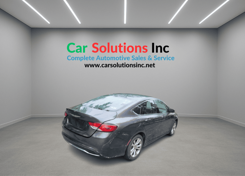 2015 Chrysler 200 Limited - Image 4