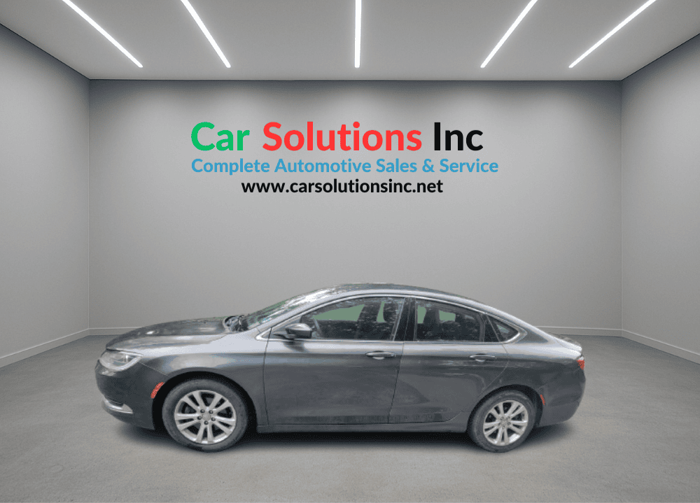 2015 Chrysler 200 Limited - Image 5