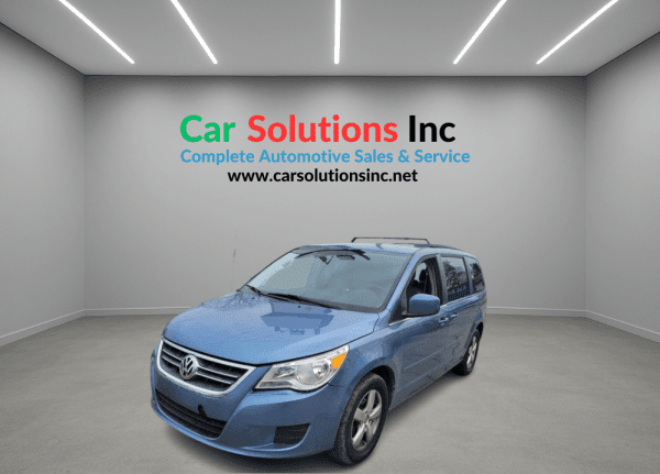 2011 VW Routan SE