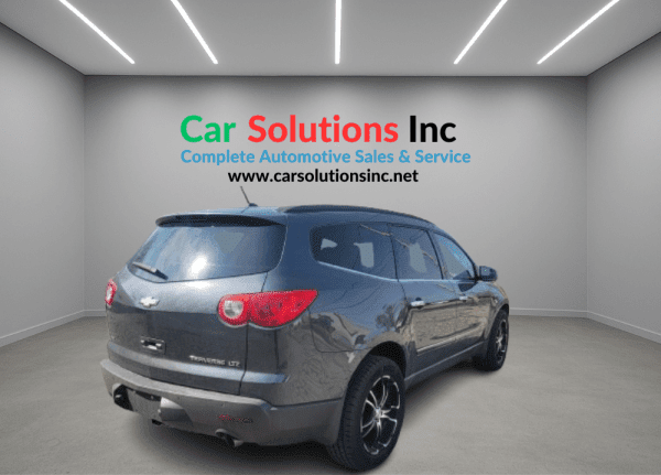2011 Chevy Traverse LTZ AWD - Image 7